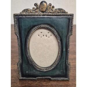 Vintage Ornate Picture Frame - Elegant Green Finish